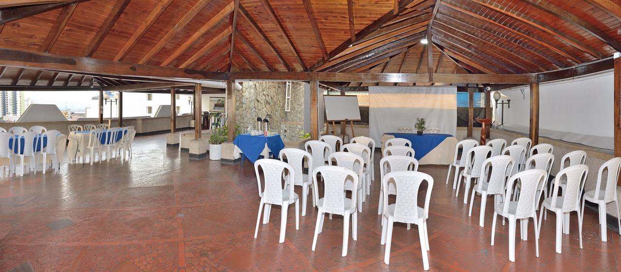 Hotel La Hormiga بوكارامانغا المظهر الخارجي الصورة