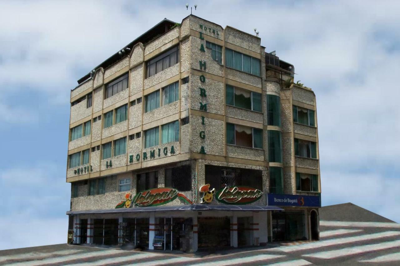 Hotel La Hormiga بوكارامانغا المظهر الخارجي الصورة